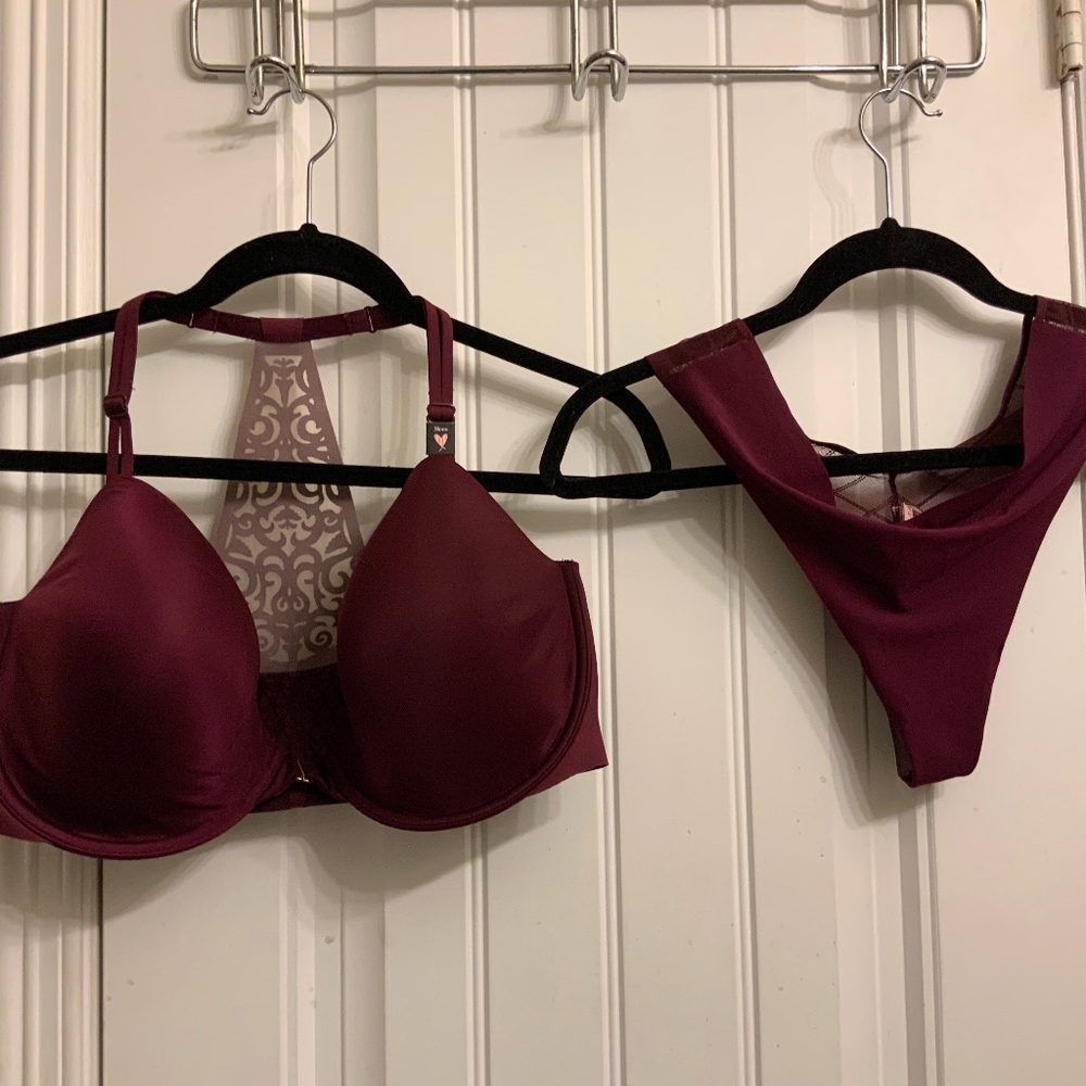 Victoria Secrets bra and panty set NWT